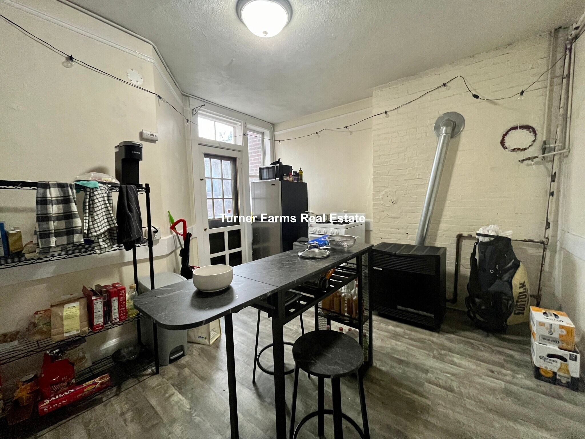 Building Photo - 168 Endicott St