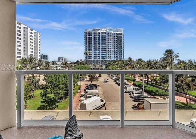Building Photo - 6423 Collins Ave