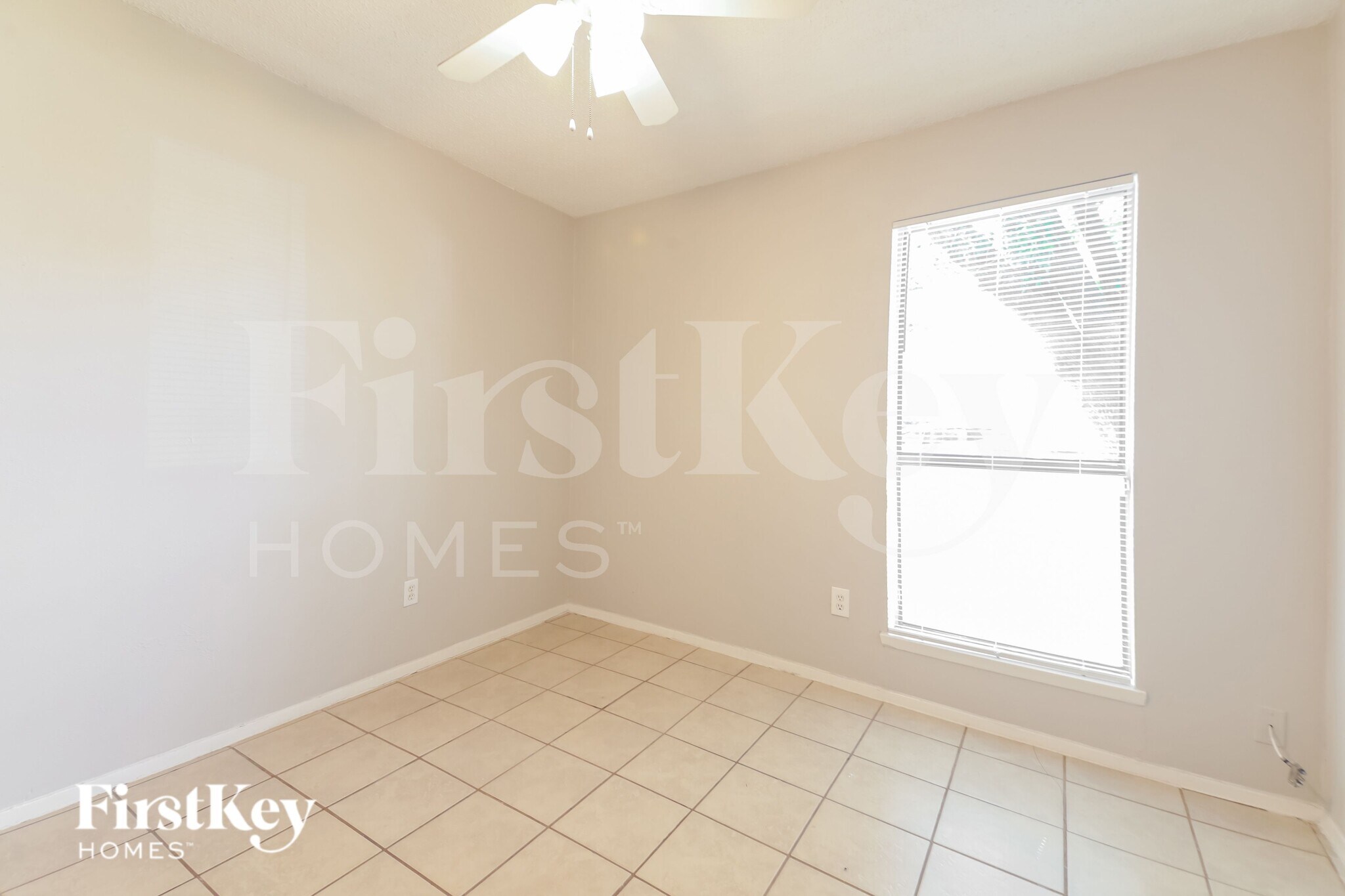 Building Photo - 1205 Colony Dr