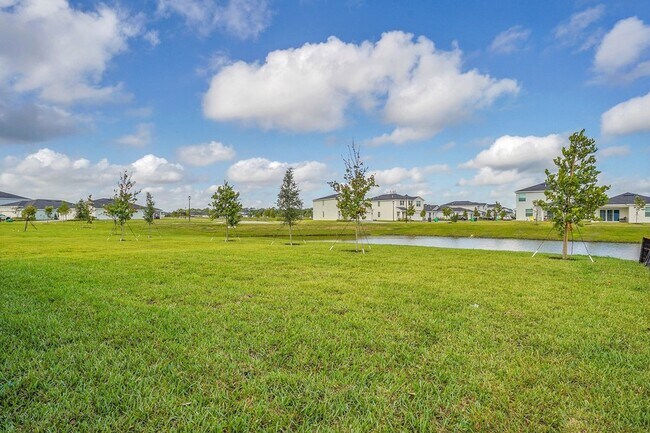 Building Photo - 5936 Mangrove Dr