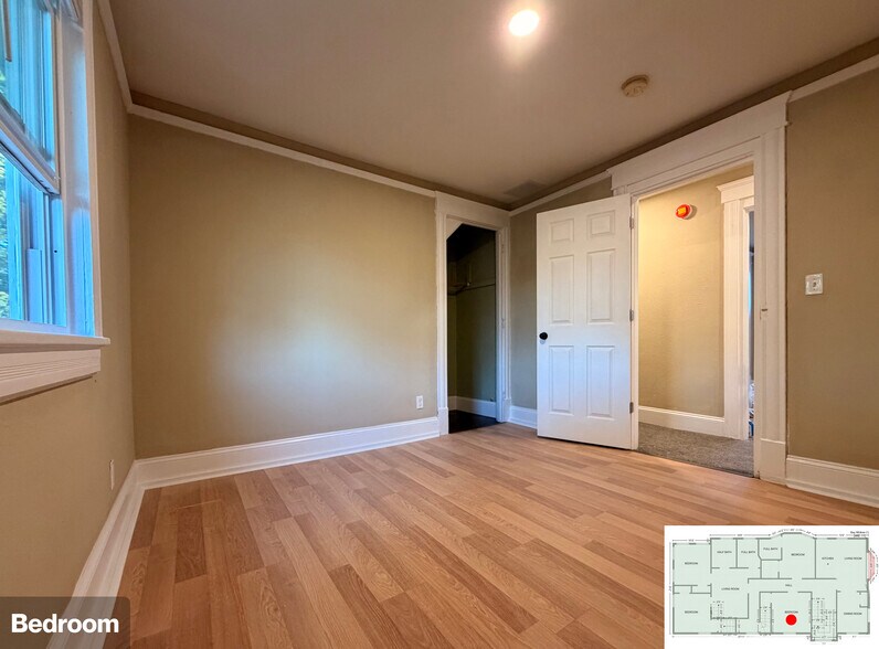 Bedroom - 2613 Bryant Ave S