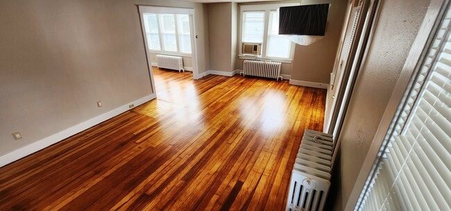Building Photo - 201 Ackley Ave