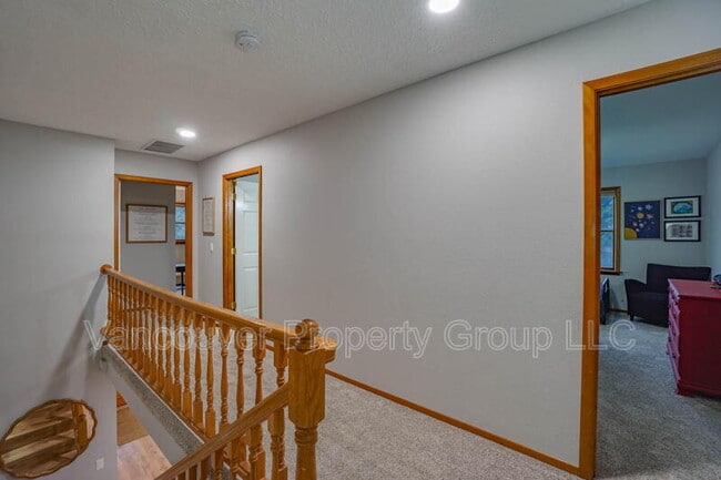 Building Photo - 745 S 21st Pl