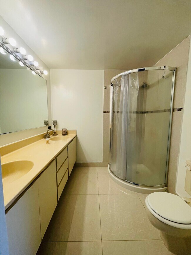 Building Photo - 728 Mill Valley Pl