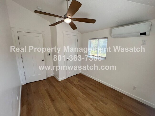 Building Photo - 1388 Country Ln