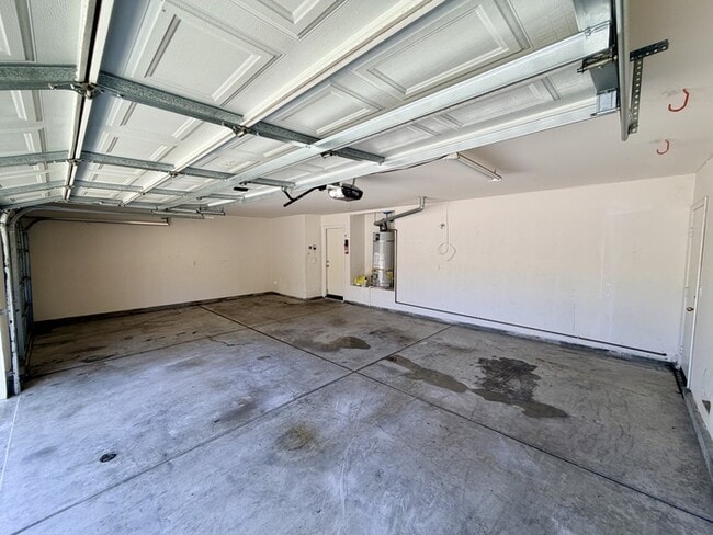 Building Photo - 31141 Old Trail Cir