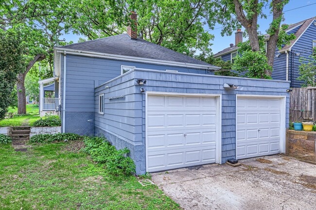 Building Photo - 3807 France Ave S