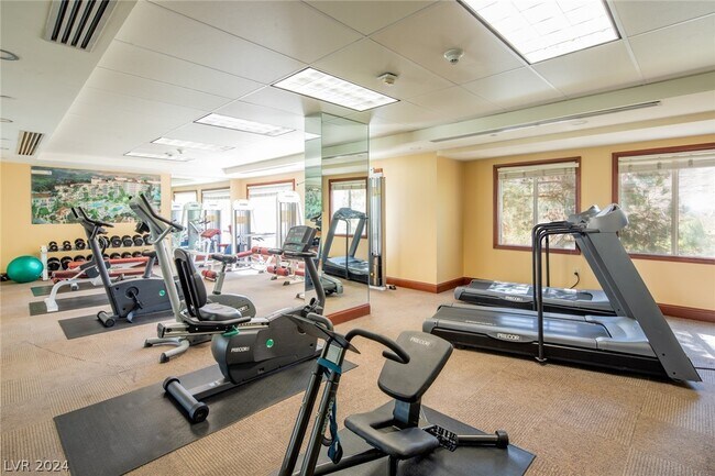 Building Photo - 30 Strada Di Villaggio