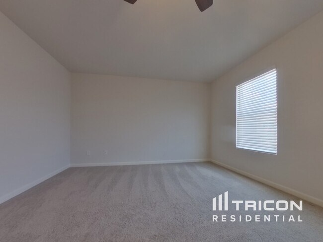 Building Photo - 249 Creekview Wy