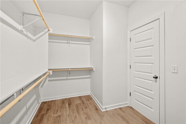 Building Photo - 391 W Branta St