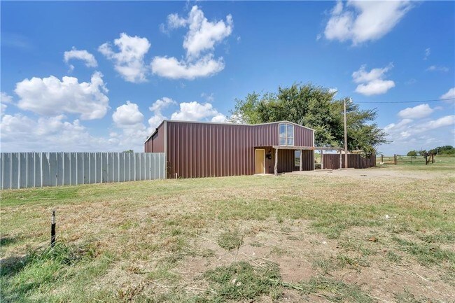 Building Photo - 5753 Blackburn Dr