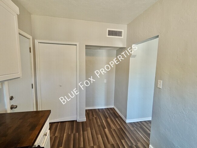 Building Photo - 4124 E 1st St