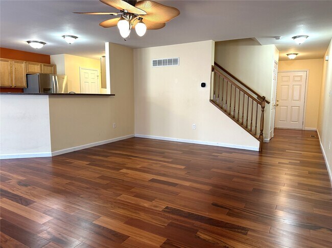 Building Photo - 207 Shady Rock Ln
