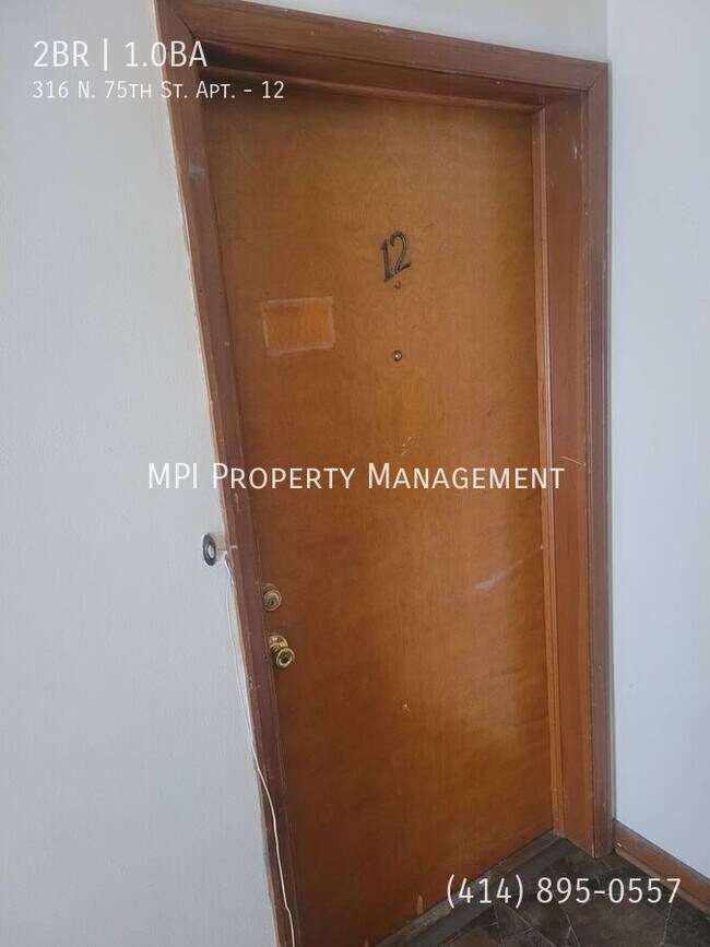 Building Photo - 316 N 75th St