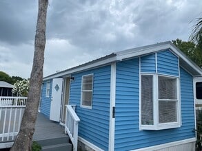 Building Photo - 4825-4A1A A1A S