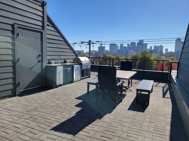 Building Photo - Experience Historic Germantown: Spacious 3-Bedroom Home with Rooftop overlooking Nashville!