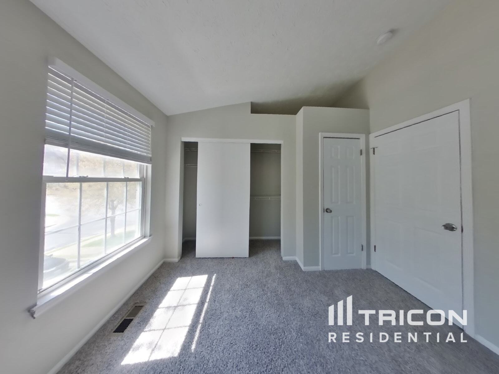 Building Photo - 6 Dancer Ct
