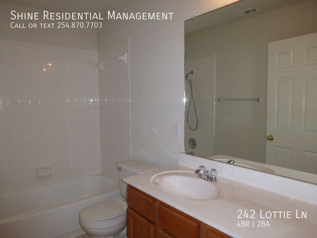 Building Photo - 242 Lottie Ln