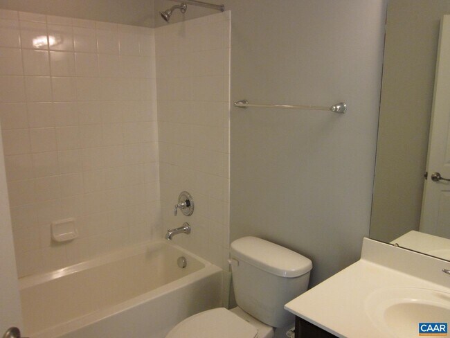 Building Photo - 1988 Asheville Dr