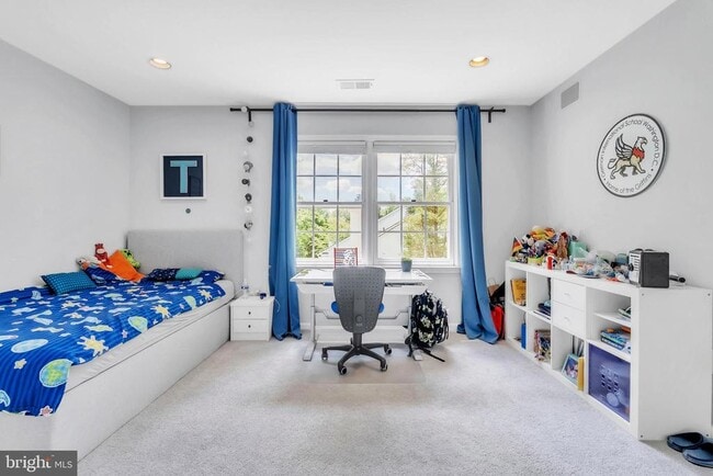 Building Photo - 9708 Meyer Point Dr