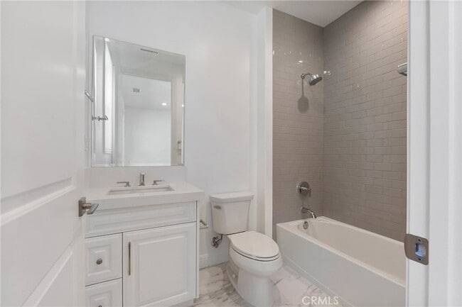 Building Photo - 20448 Liverpool Way