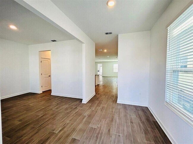 Building Photo - 11756 Language Wy