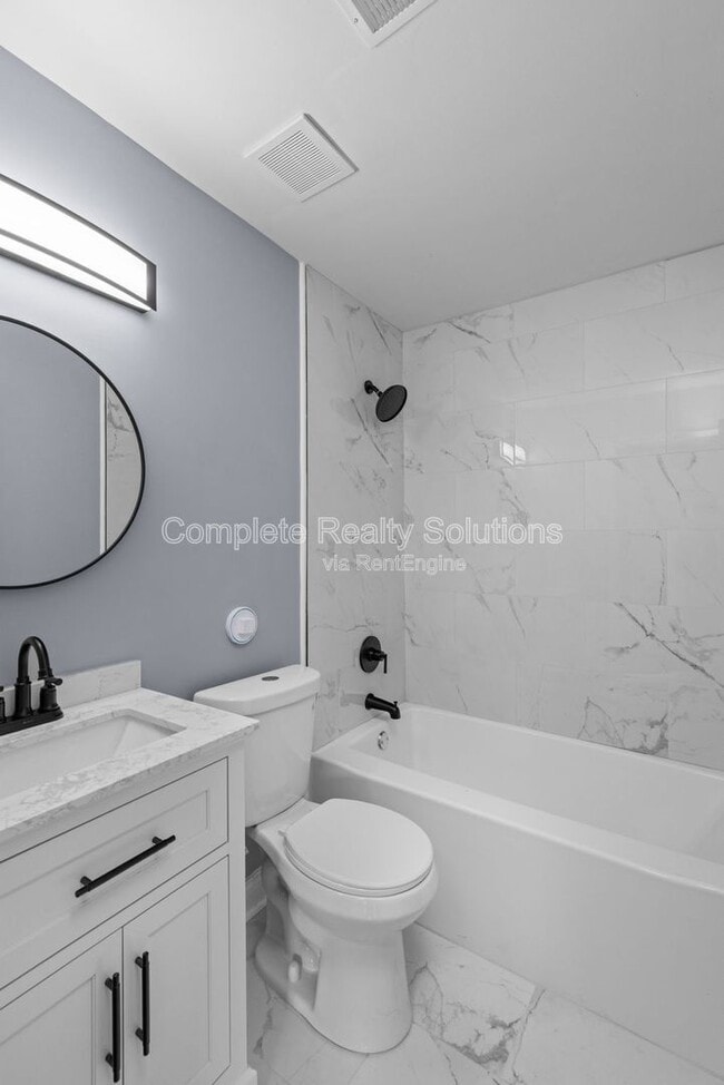 Building Photo - 9722 Lorna Ln