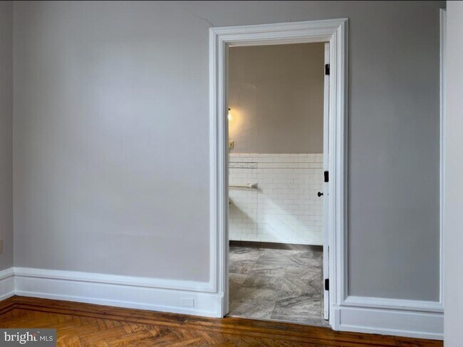 Building Photo - 2011 N 3rd St