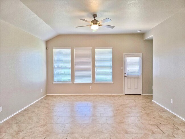 Building Photo - 23619 Balzano Ct
