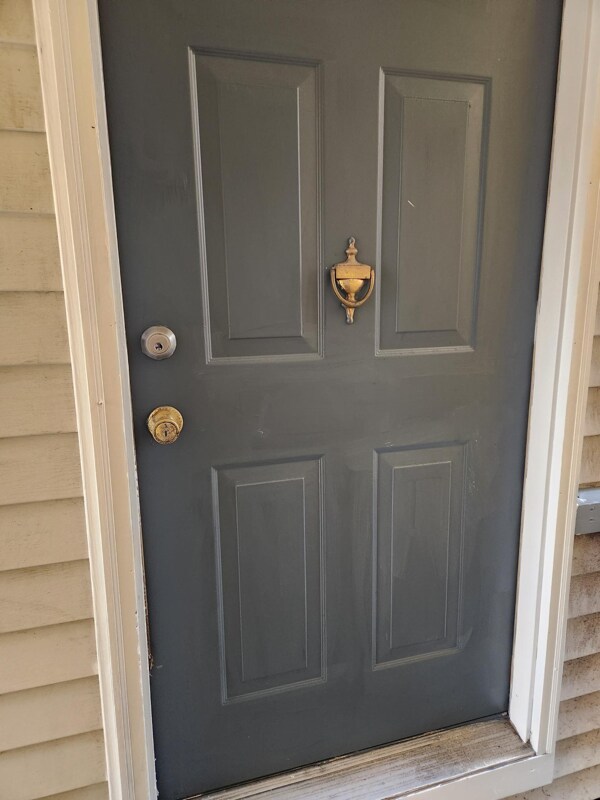 Building Photo - 102 S High St