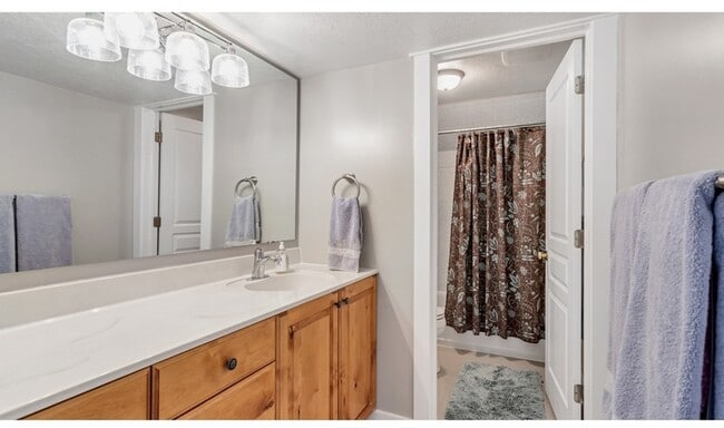 Building Photo - 9789 Timp View Dr