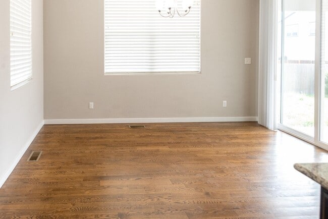Building Photo - 7797 Wagonwood Pl