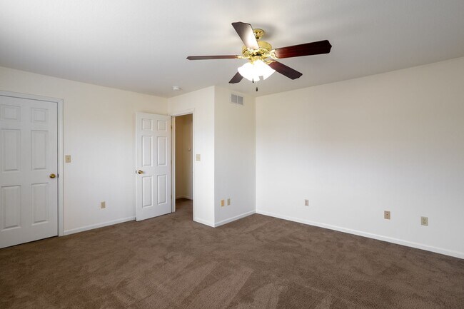 Building Photo - 2412-2414 Calder Ct.