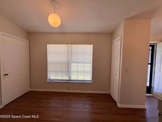 Building Photo - 399 Fluvia Ave SE