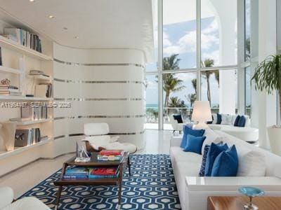 Building Photo - 16901 Collins Ave