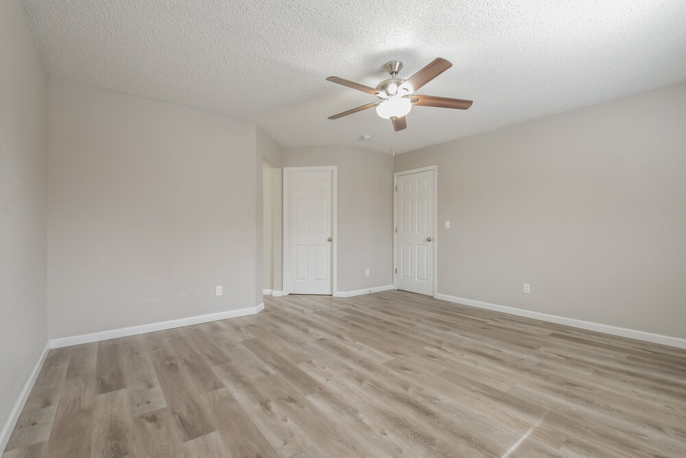 Building Photo - 6644 E 123rd Dr