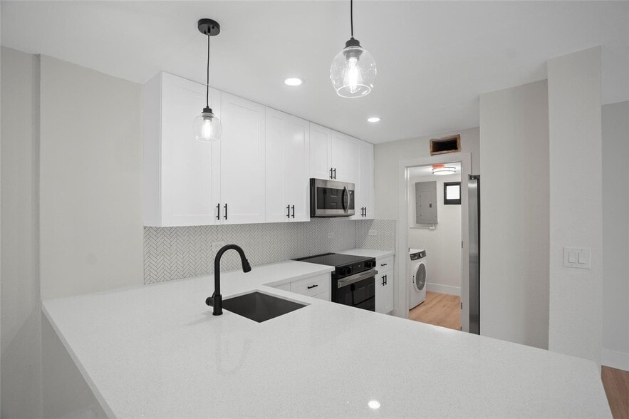 Building Photo - 28015 SW 143rd Ct