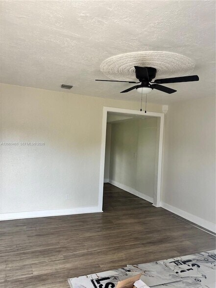 Building Photo - 8924 NW 35th Ct