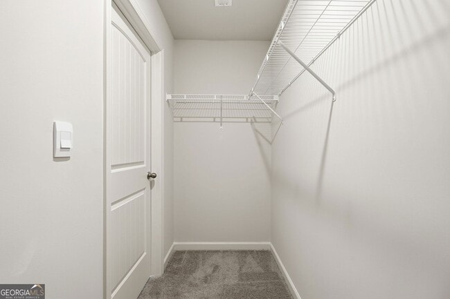 Building Photo - 5971 Skylar Dr