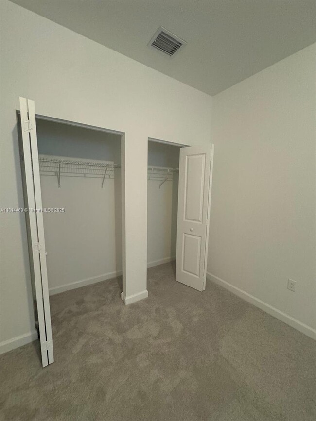 Building Photo - 11931 NW 47th Manor