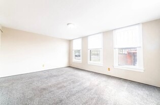 Building Photo - 135 Wisconsin Ave
