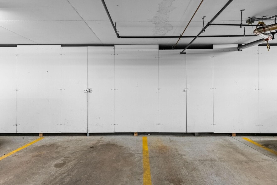 Building Photo - 111 S Monroe St