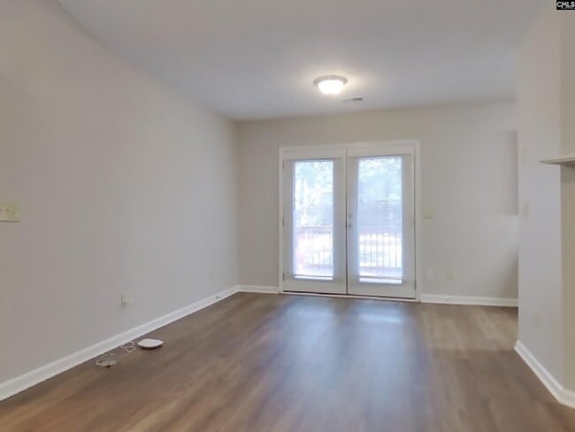 Building Photo - 14 Iron Spot Cir