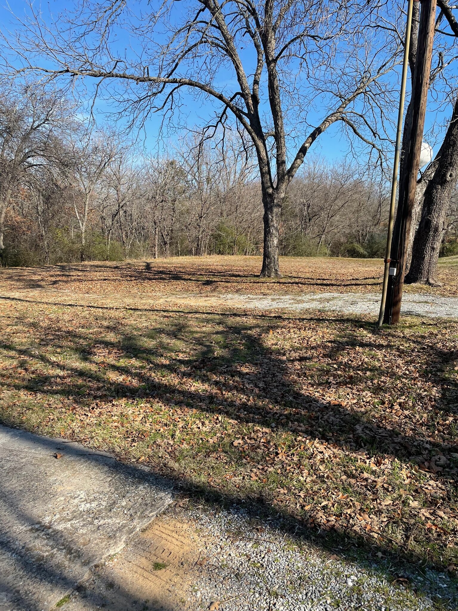 Building Photo - 1225 W Hanna St