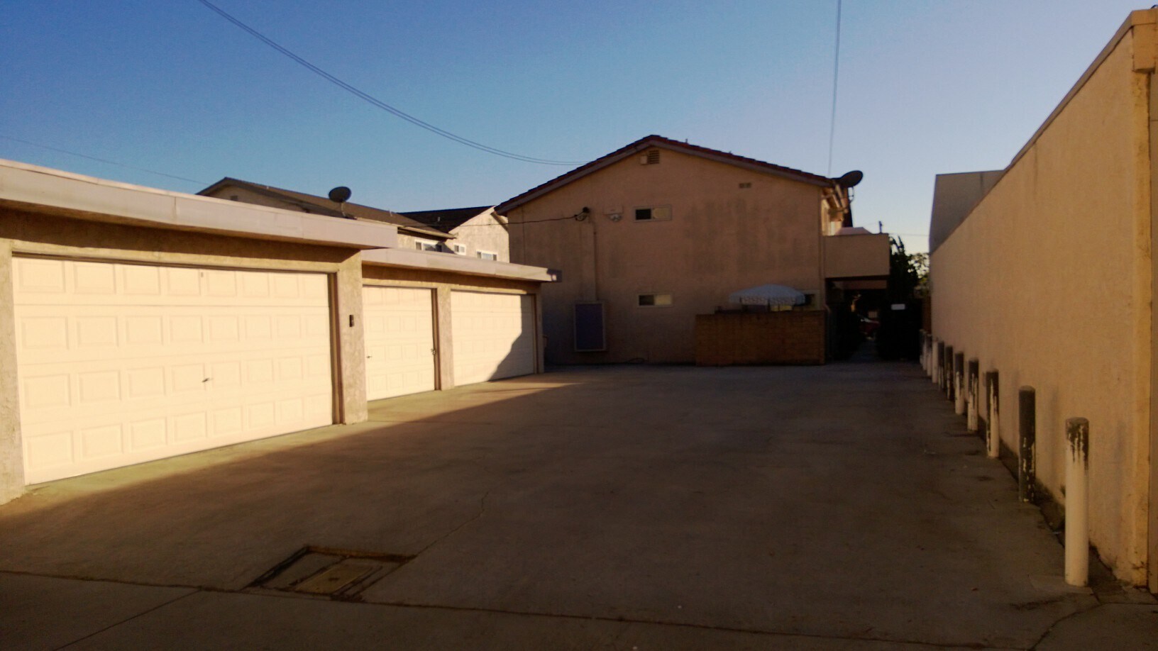 Building Photo - 4361 Green Ave