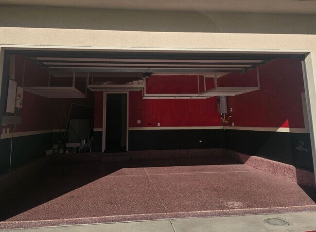Building Photo - 1835 Vesta Dr