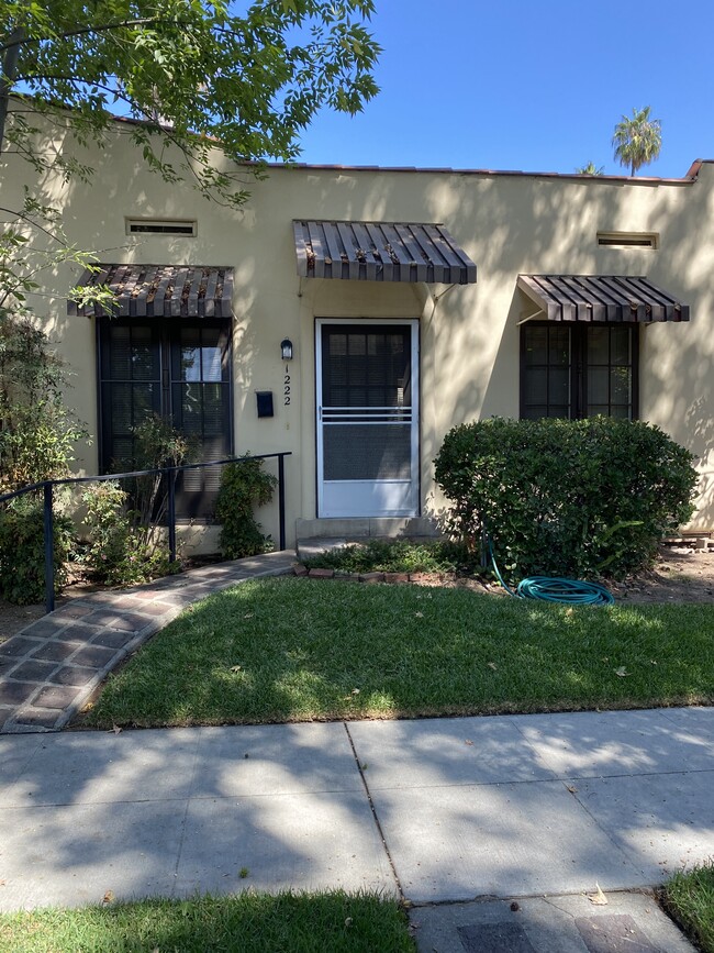 Front Entry - 1222 Spruce St