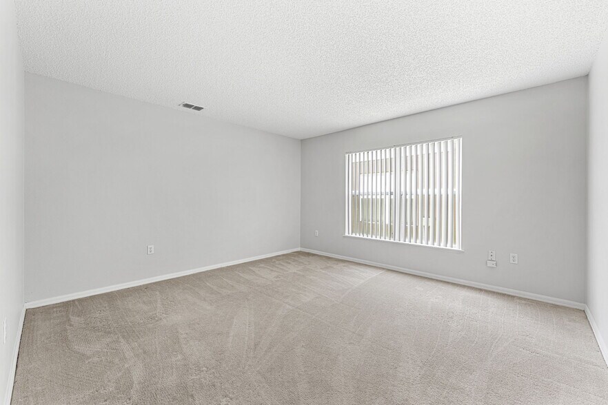 Building Photo - 2223 Dryden Ct