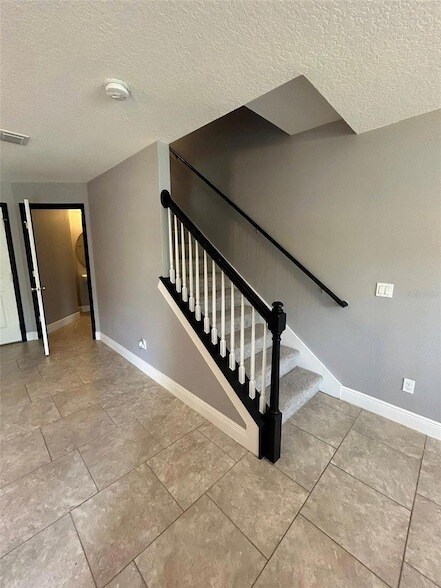 Building Photo - 10782 Sunset Ridge Ln
