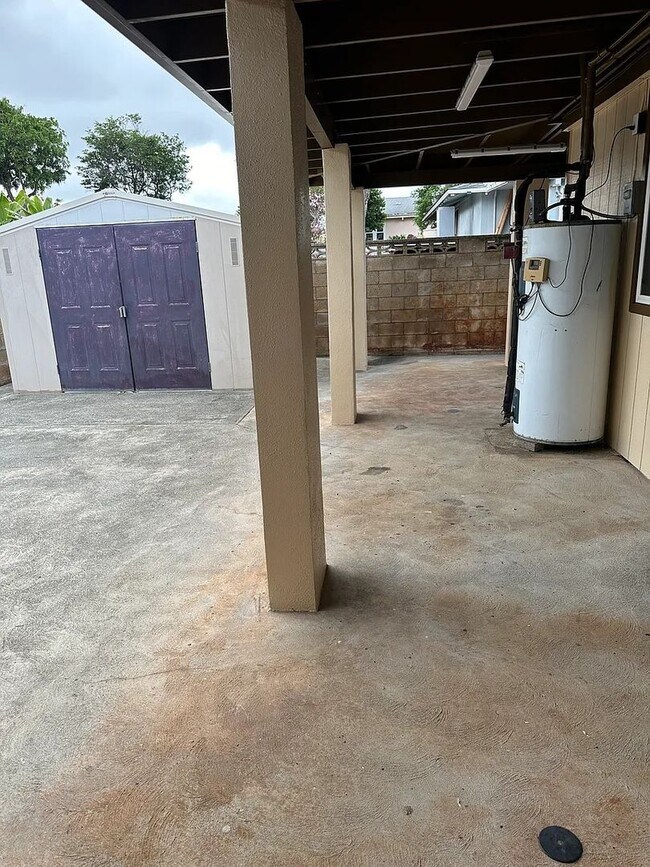 Building Photo - Spacious, 4 bedroom 2 bath single family home in Mililani! *First showing on Monday, January 5th ...